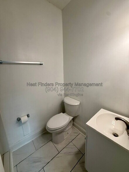 Building Photo - 2803 Green St