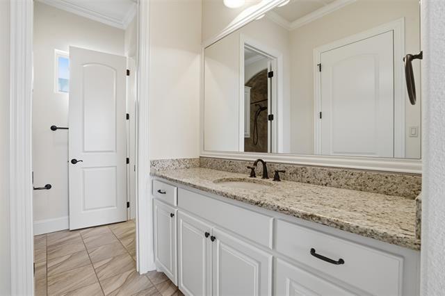 Building Photo - 3725 W 5th St