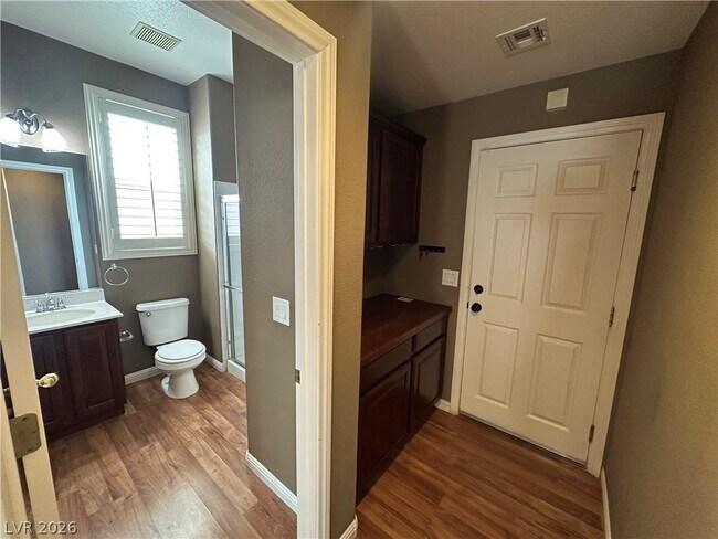 Building Photo - 6904 Caspian Tern St