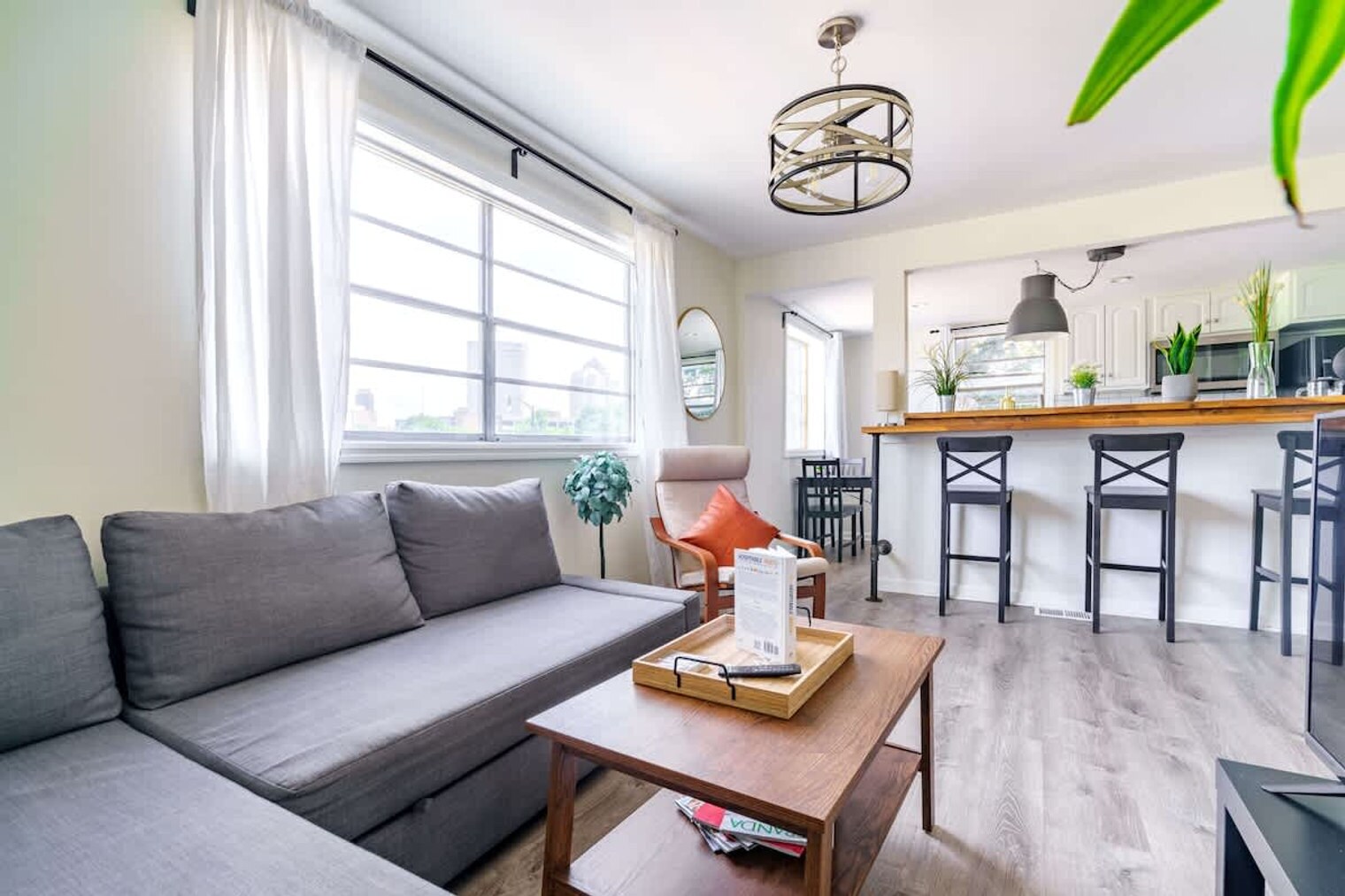 Building Photo - 605 Dennison Ave