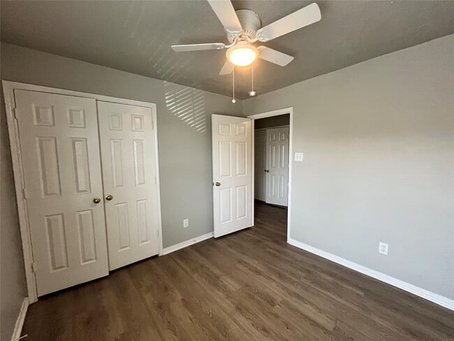 Building Photo - 3730 Lehall St