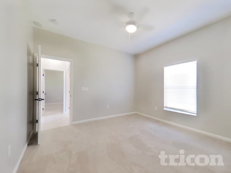 Building Photo - 4903 Cedar Oak Way