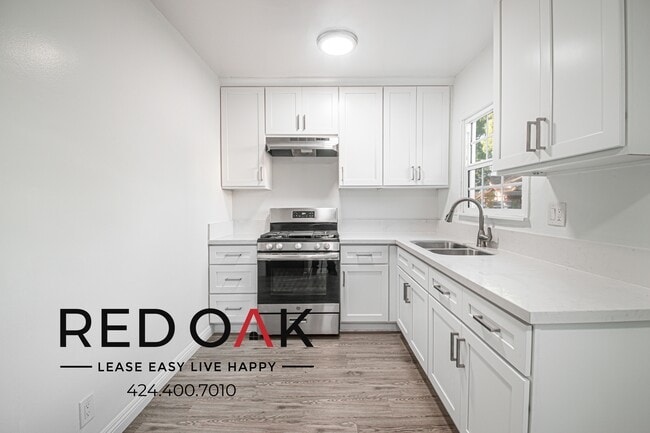 Building Photo - 2601 W 48th St
