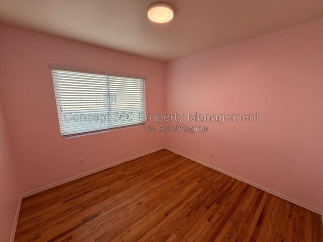 Building Photo - 3610 W 230th St