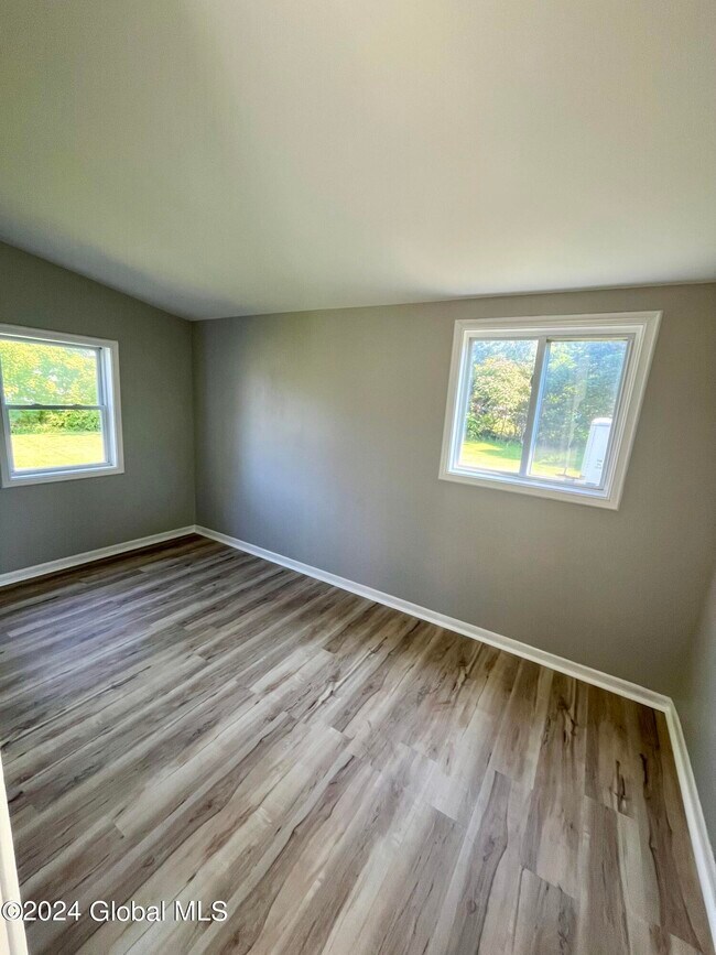 Building Photo - 53 N Park St