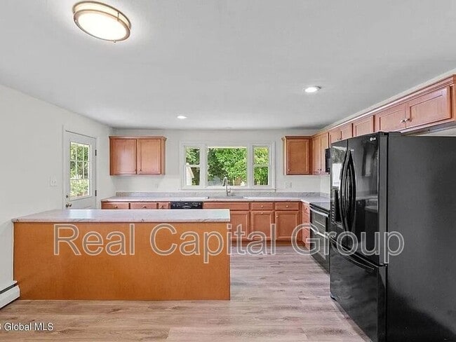 Building Photo - 309 Harlem St