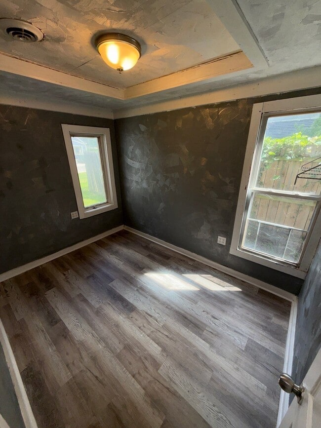 Building Photo - 202 Garver Ave