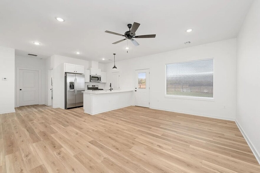 Building Photo - 2283 S Spg Hl Ct