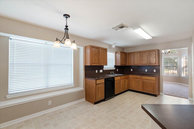 Building Photo - 2614 Maple Pl Ct