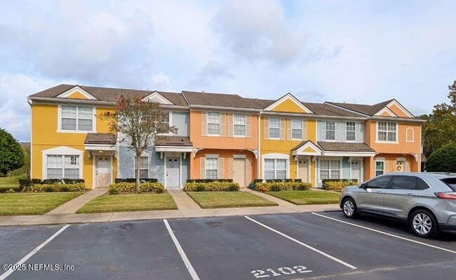 Building Photo - 12311 Kensington Lakes Dr