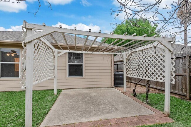 Building Photo - 2622 Autumn Springs Ln