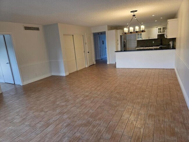 Building Photo - 3791 NW 84th Ave