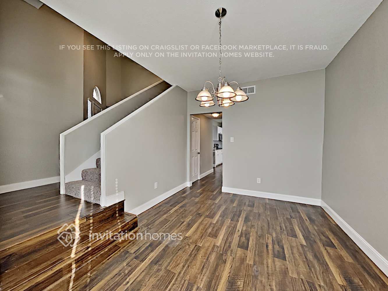 Building Photo - 7992 Roundtable Rd