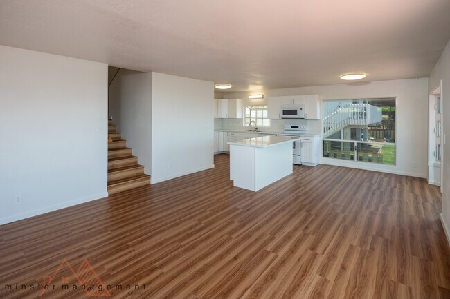 Building Photo - 92-1209 Makamai Place