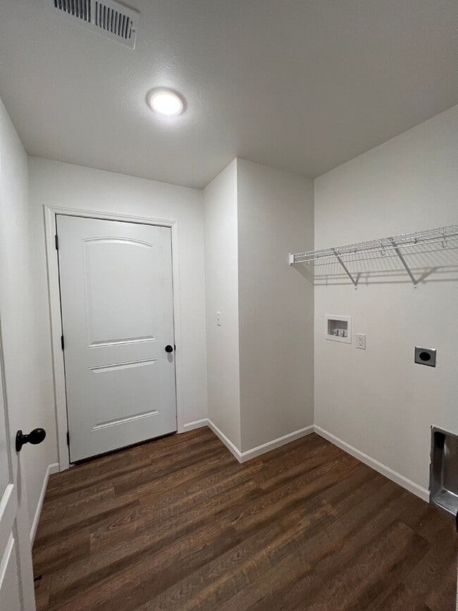 Building Photo - 145 Bald Cypress Ct