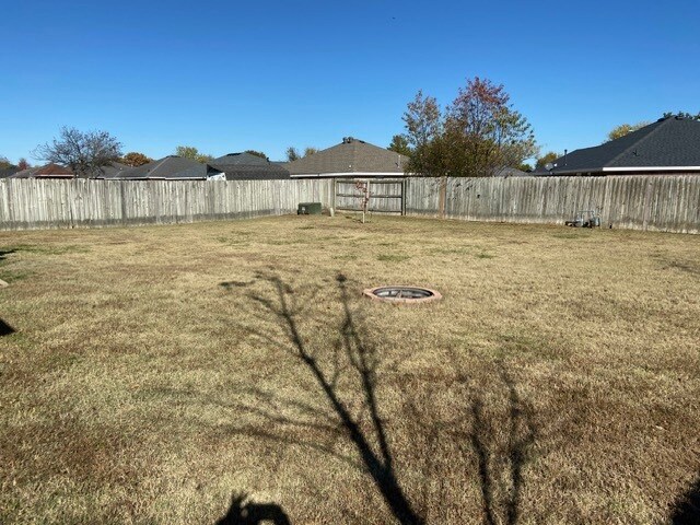 Building Photo - 520 Sun Meadow Dr