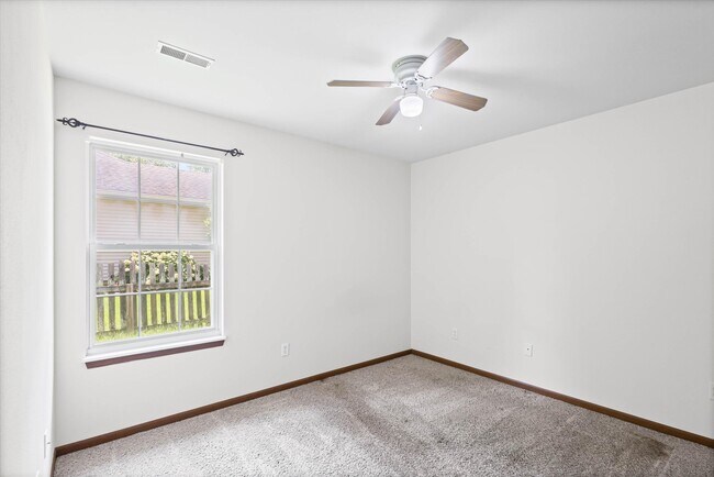 Building Photo - 3708 Panther Dr