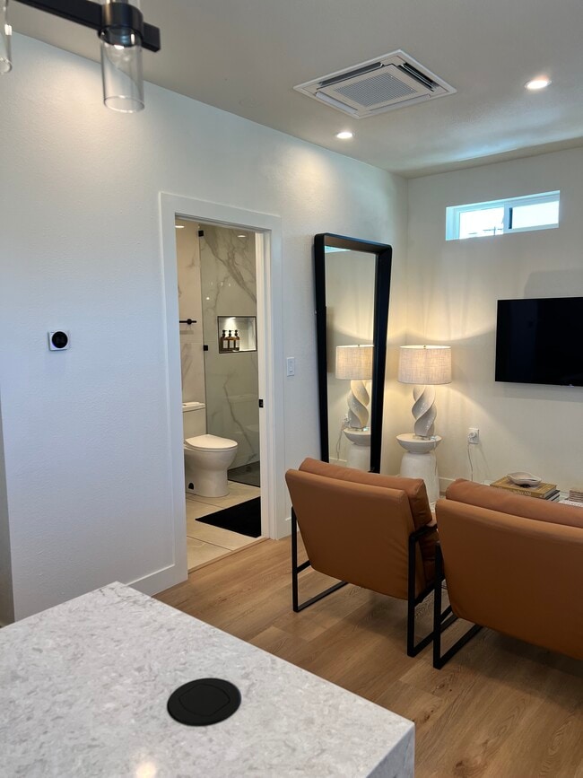 Building Photo - 16098 Calahan St