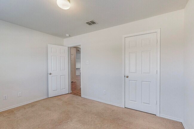Building Photo - 11924 Castleford Way