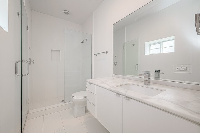 Building Photo - 161 Sage Rd