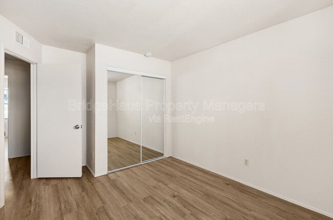 Building Photo - 7831 Rancho Fanita Dr
