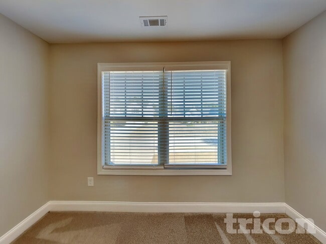 Building Photo - 111 Brookhaven Dr