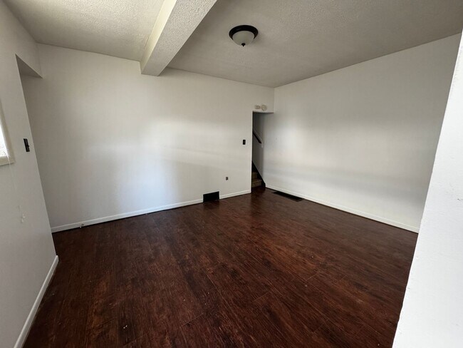 Building Photo - 1254 Willow St