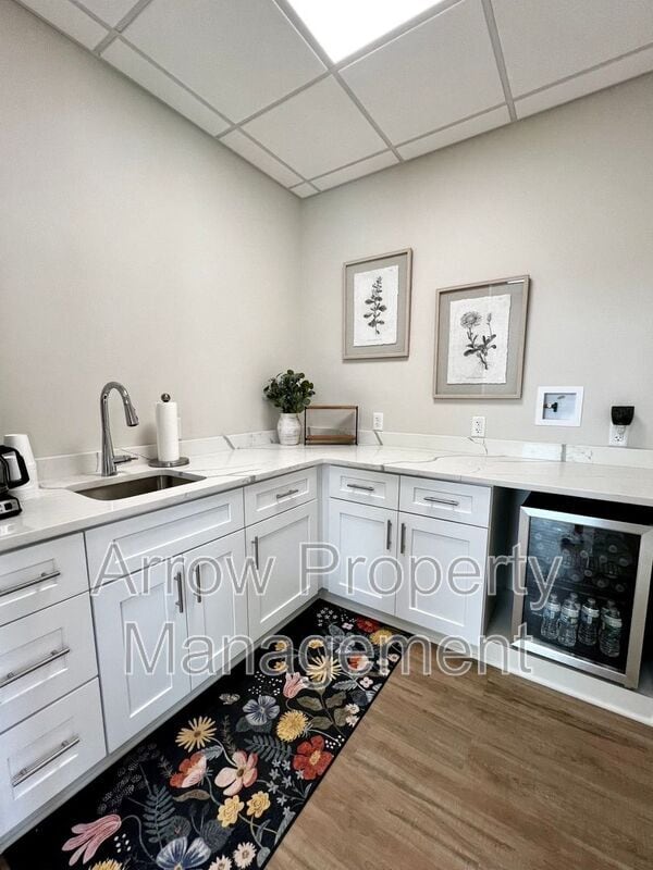 Building Photo - 1215 Claude Rd