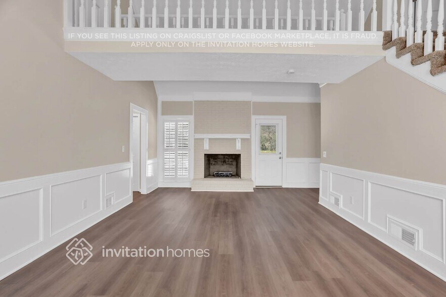 Building Photo - 4011 Colonial Dr SW