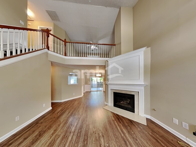 Building Photo - 133 Weatherstone Dr