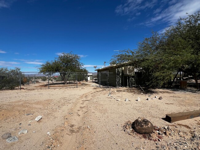 Building Photo - For Rent – Private Desert Retreat in Wonder Valley