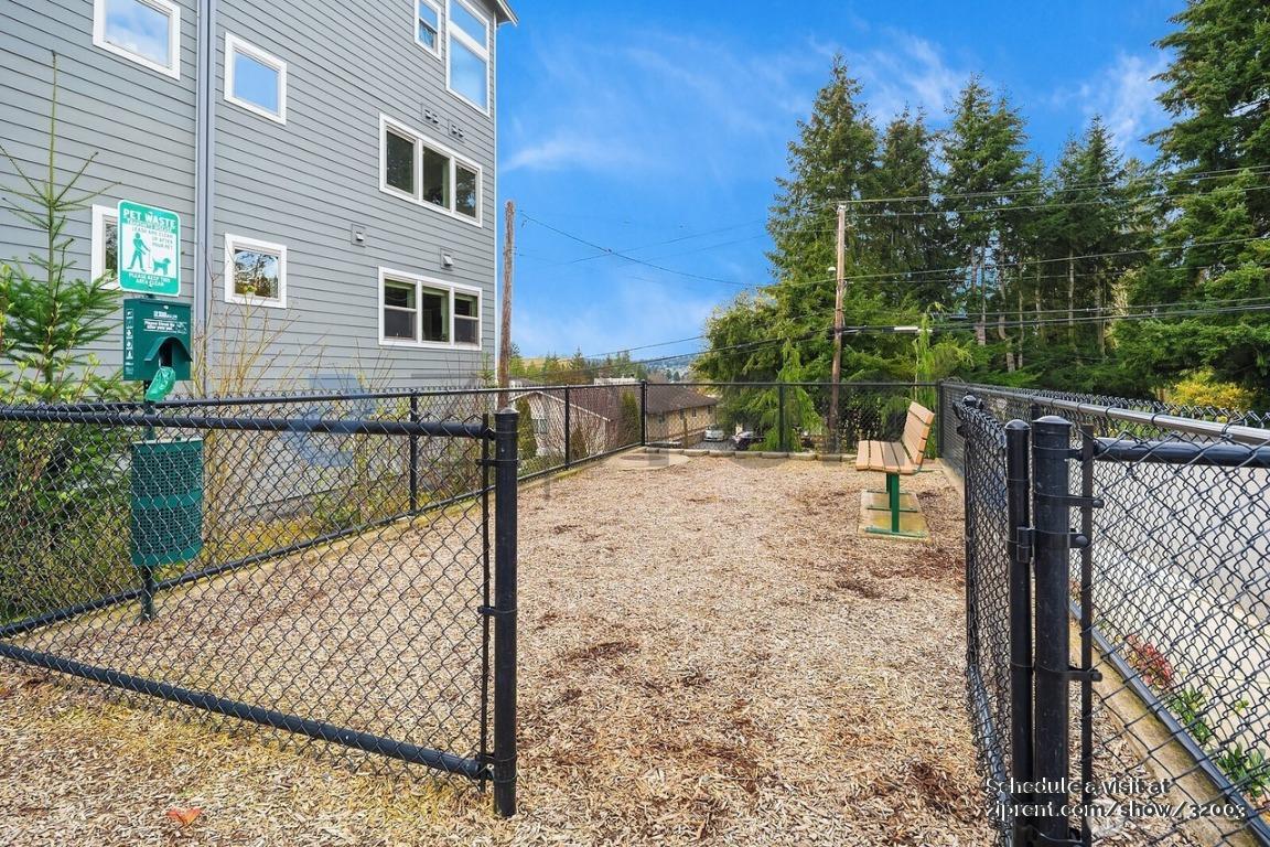 Building Photo - 17530 83rd Pl NE