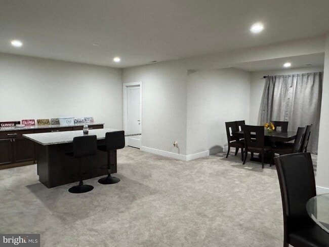 Building Photo - 125 Maggie Ln