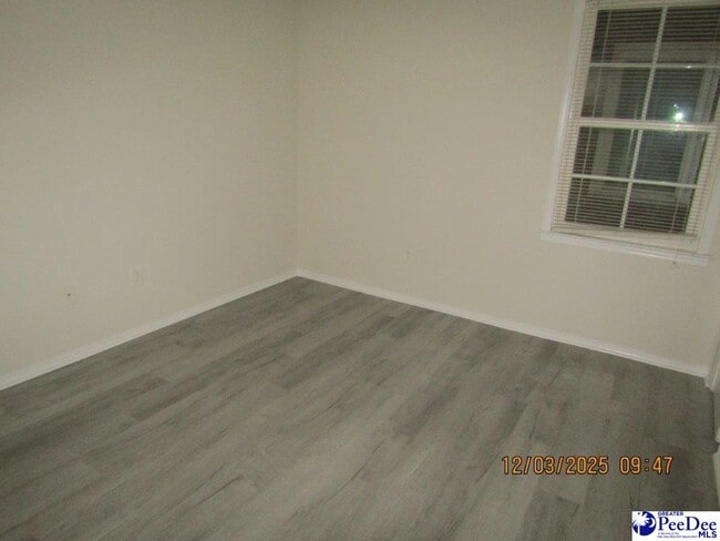 Building Photo - 319 Revell Dr