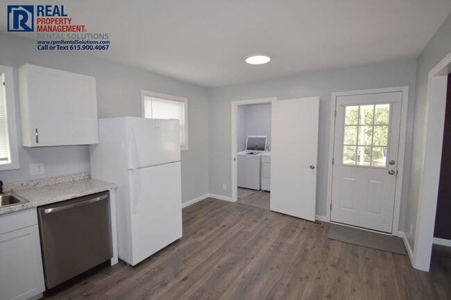 Building Photo - 401 Dunnaway St