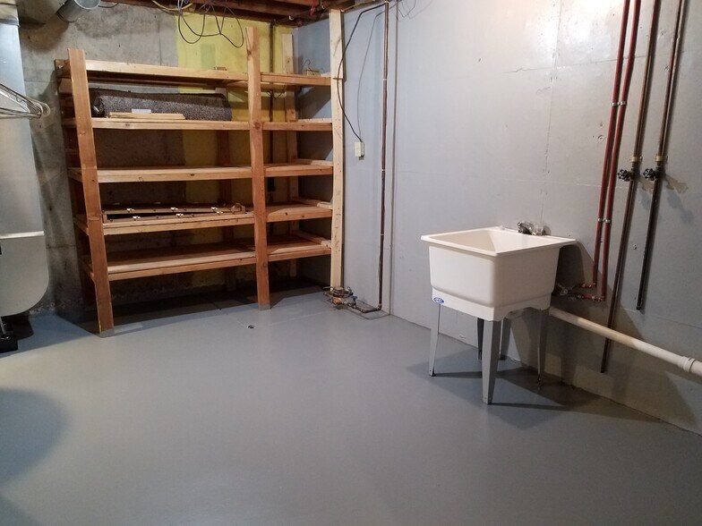 Building Photo - 7 Jachim Pl