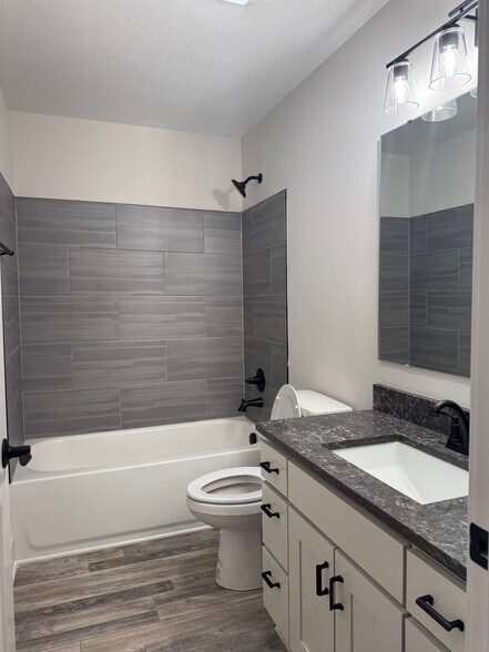 Common bath(2nd story - 22912 W 72nd Ter