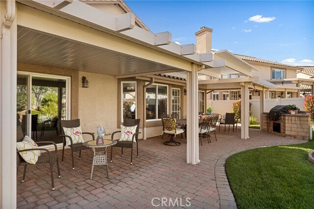 Building Photo - 1521 Fairway Oaks Ave