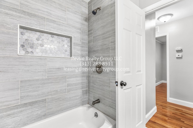 Building Photo - 7223 Mohawk St