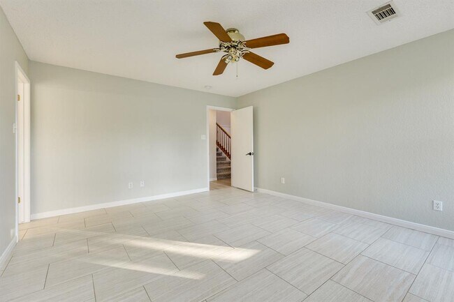 Building Photo - 2304 Willow Way