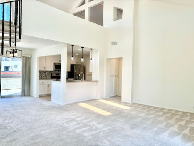 Building Photo - The Colony | Oxnard | 2 Bedroom + 2 Bathroom + Loft