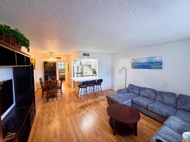 Building Photo - 2565 S Ocean Blvd