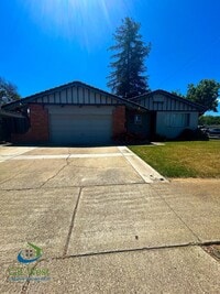 Building Photo - $3995 - 4 Bed/2 Bath Single Family Home in the heart of Gilroy