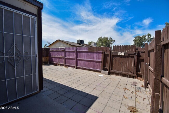 Building Photo - 3120 N 67th Ln