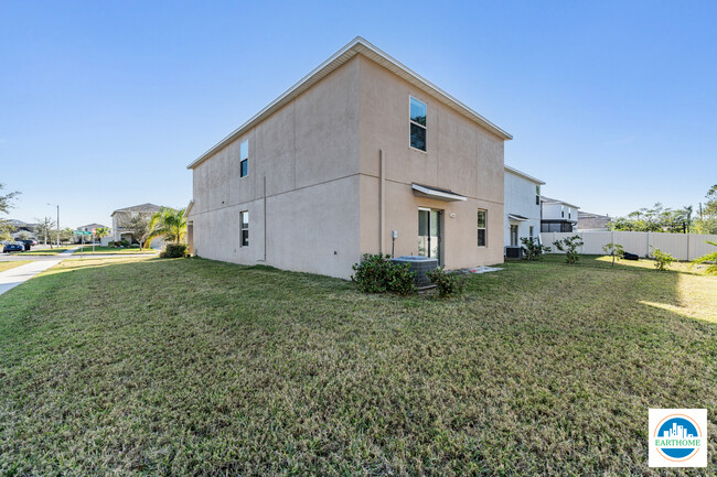 Building Photo - 10201 Boggy Moss Dr