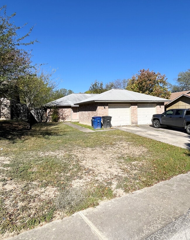 Primary Photo - 14431 Edgemont St