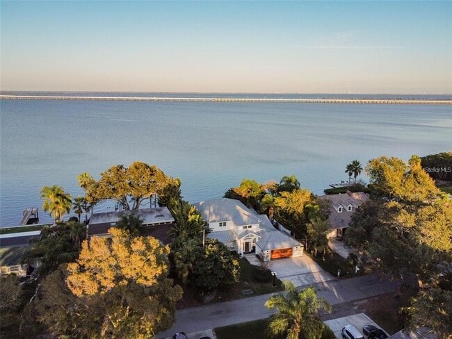 Building Photo - 1828 Sunrise Blvd