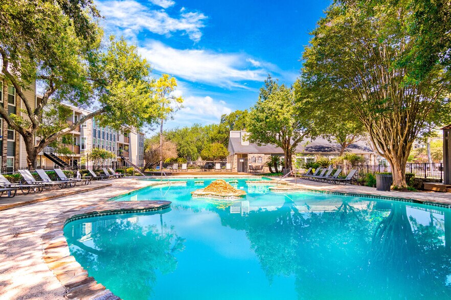 The Abbey At Enclave 1910 Westmead Dr Houston TX 77077 Apartment Finder