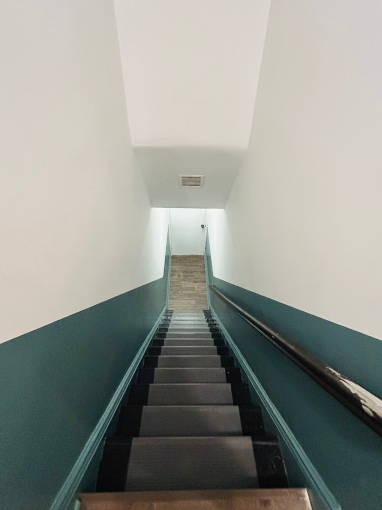 Building Photo - 1761 E 16th St