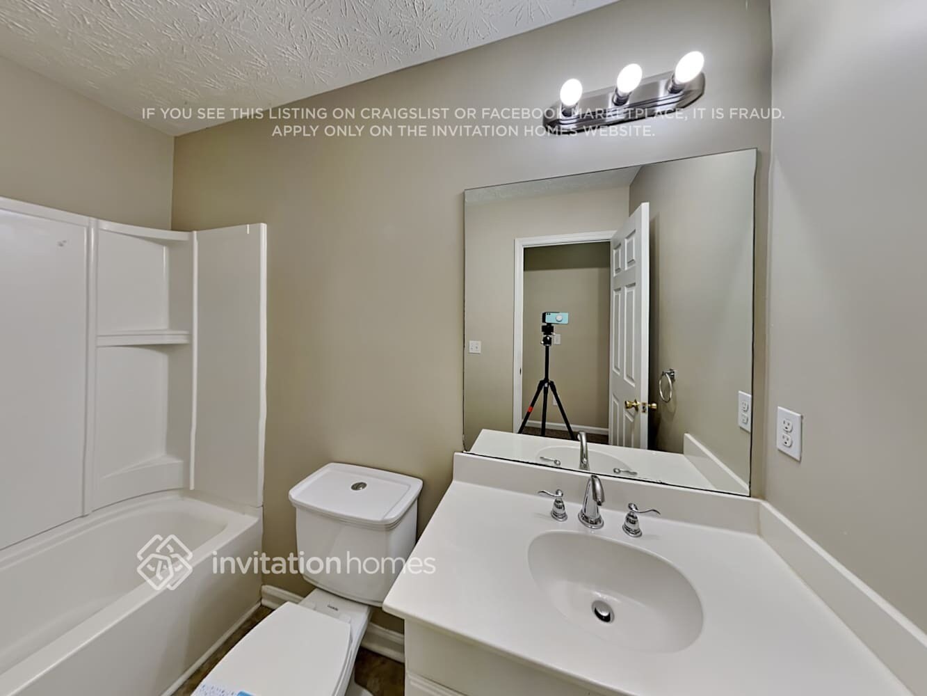 Building Photo - 1058 River Plantation Dr